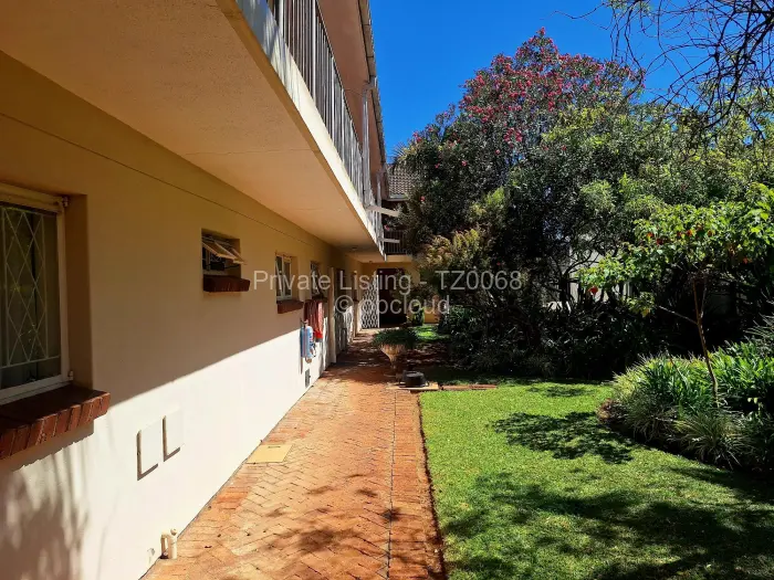 Flat/Apartment to Rent in Emerald Hill, Harare