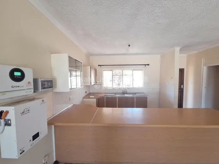 Flat/Apartment to Rent in Emerald Hill, Harare