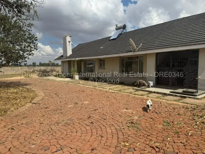 3 Bedroom House for Sale in Waterfalls, Harare