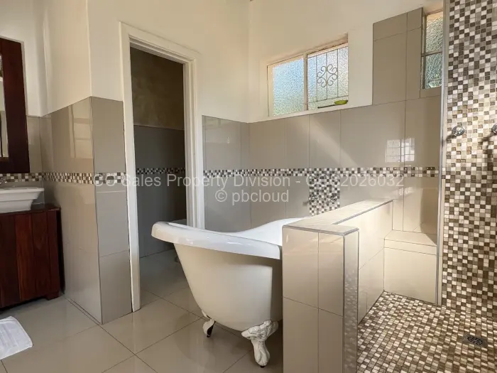 4 Bedroom House for Sale in Hillside Byo, Bulawayo
