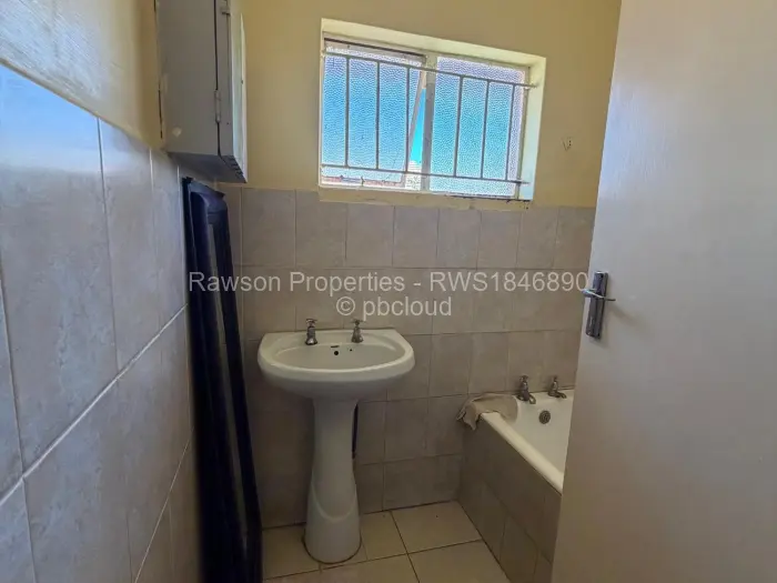 3 Bedroom House for Sale in Mabelreign, Harare