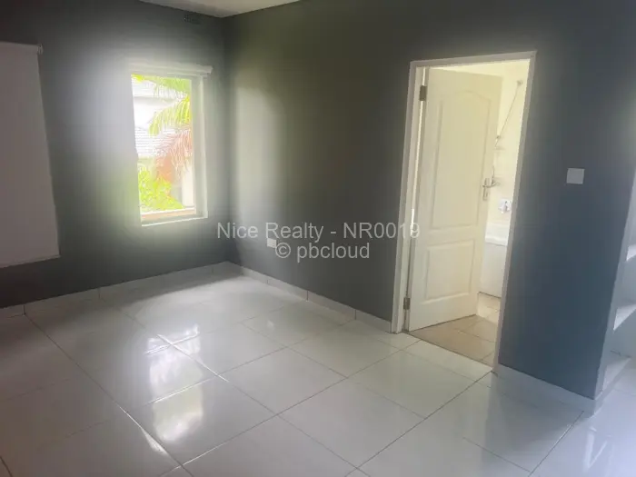 5 Bedroom House for Sale in Borrowdale Brooke, Harare