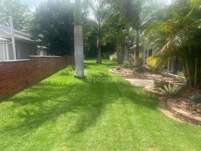 5 Bedroom House for Sale in Borrowdale Brooke, Harare