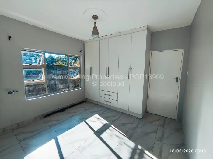 2 Bedroom Cottage/Garden Flat to Rent in Eastlea