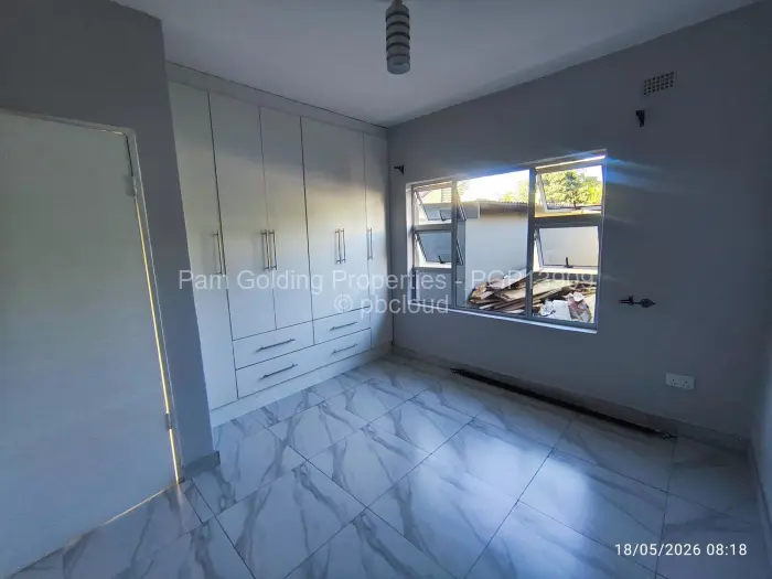 2 Bedroom Cottage/Garden Flat to Rent in Eastlea
