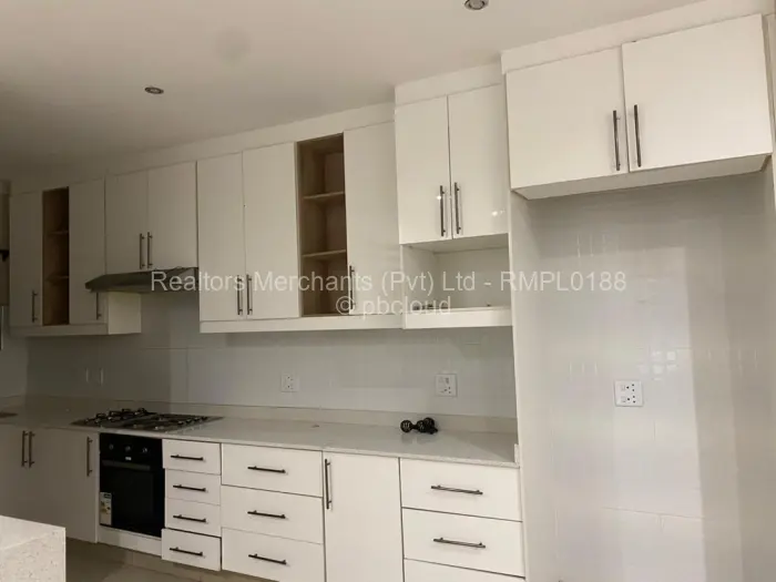 Townhouse/Cluster to Rent in Waterfalls