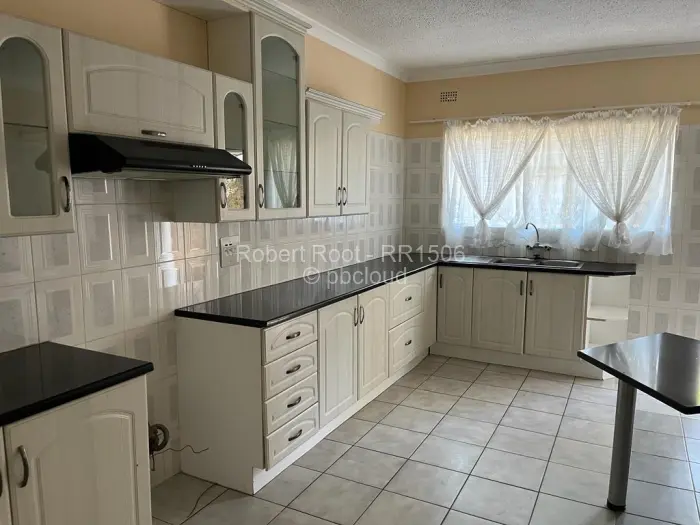 4 Bedroom House to Rent in Zimre Park, Harare