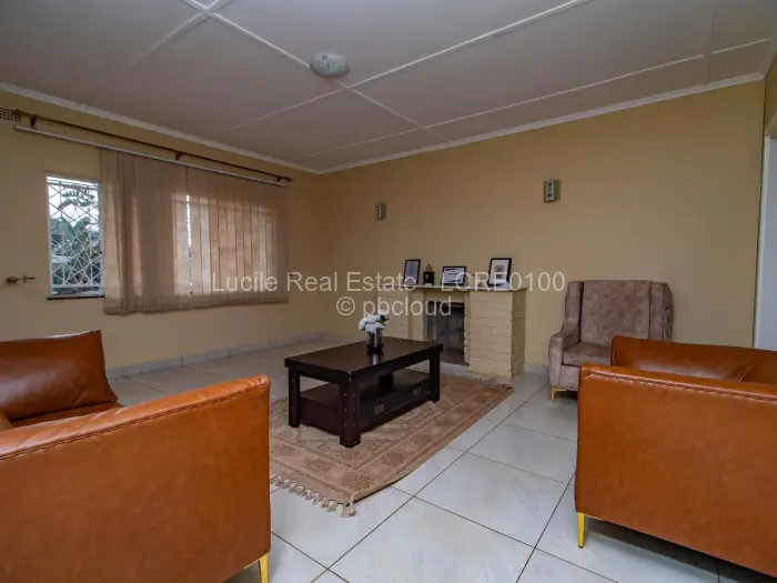 3 Bedroom House to Rent in Mount Pleasant