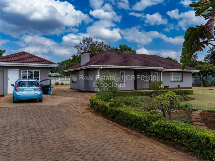 3 Bedroom House to Rent in Mount Pleasant