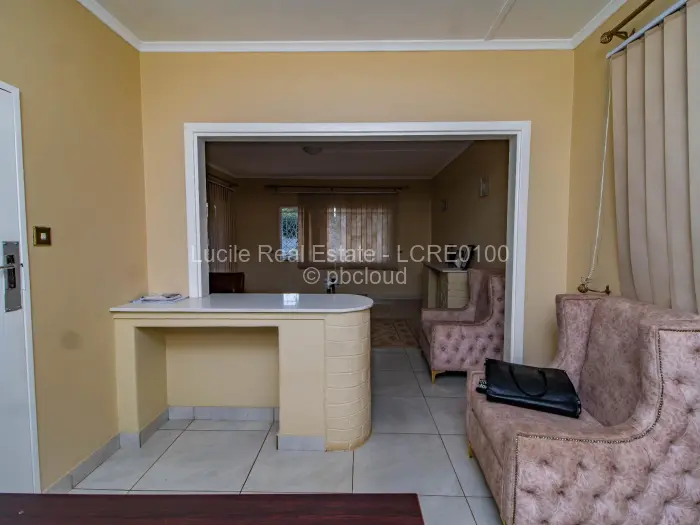 3 Bedroom House to Rent in Mount Pleasant