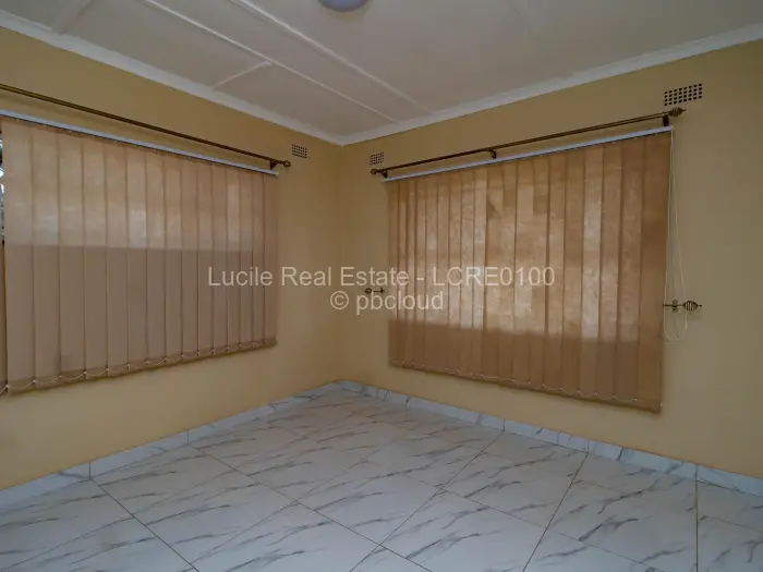 3 Bedroom House to Rent in Mount Pleasant
