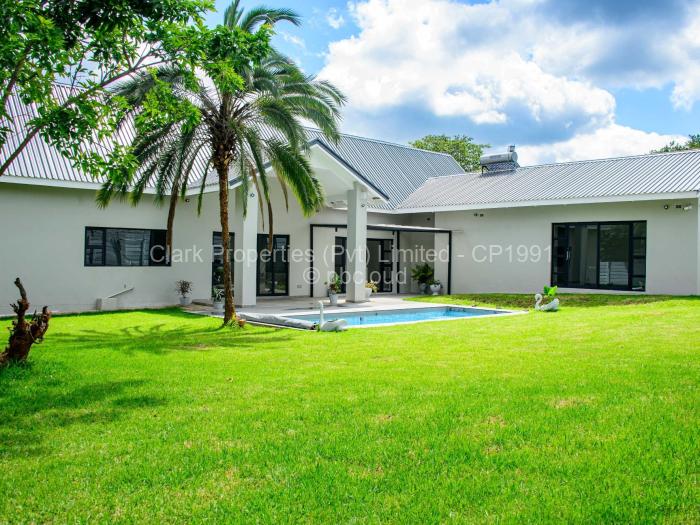6 Bedroom House for Sale in Gunhill, Harare