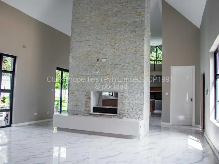 6 Bedroom House for Sale in Gunhill, Harare