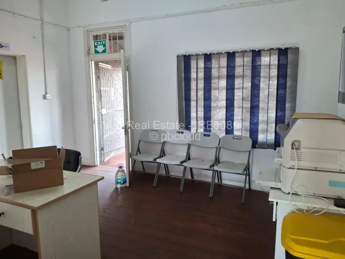 Office to Rent in Avenues