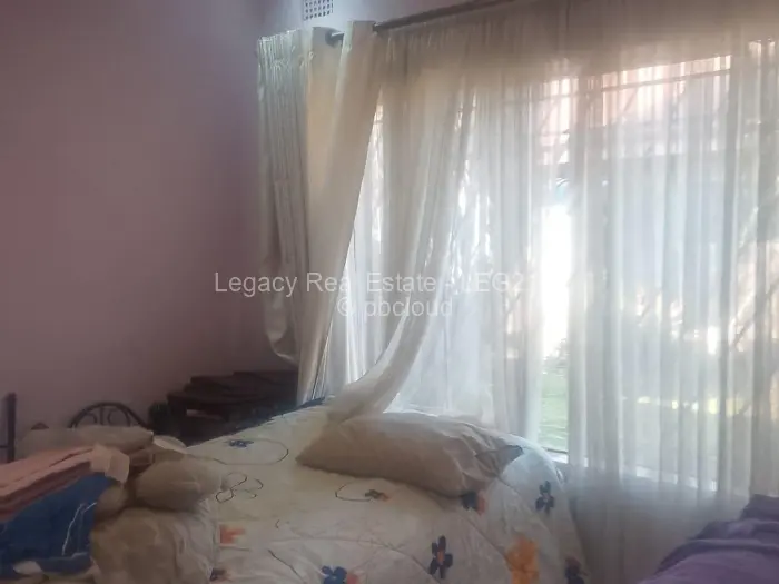 5 Bedroom House to Rent in Belvedere