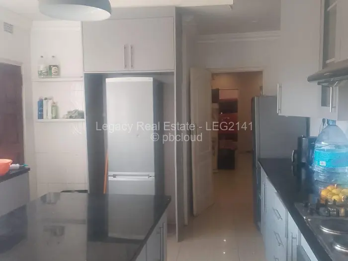 5 Bedroom House to Rent in Belvedere