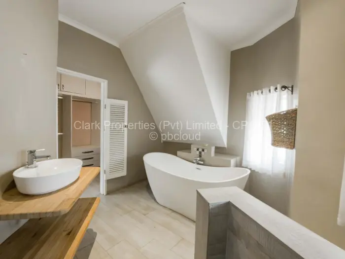 5 Bedroom House for Sale in Rolf Valley, Harare