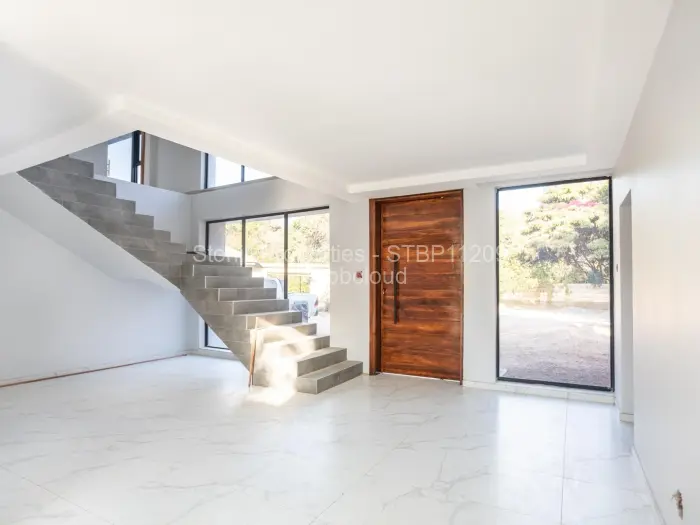 Townhouse/Cluster for Sale in Highlands, Harare