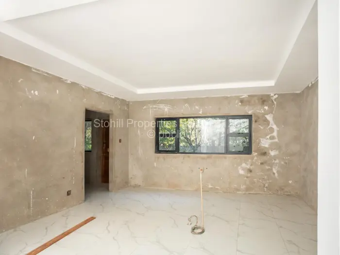 Townhouse/Cluster for Sale in Highlands, Harare