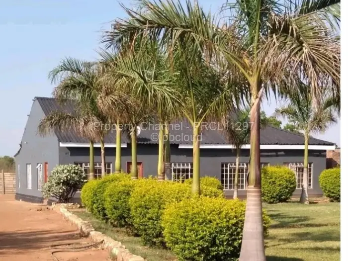 4 Bedroom House for Sale in Kadoma, Kadoma