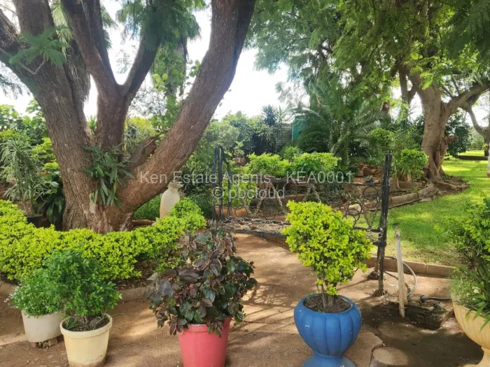 3 Bedroom House for Sale in Lobenvale, Bulawayo