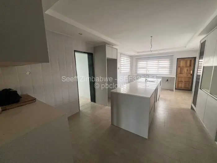 6 Bedroom House to Rent in Goodhope, Harare