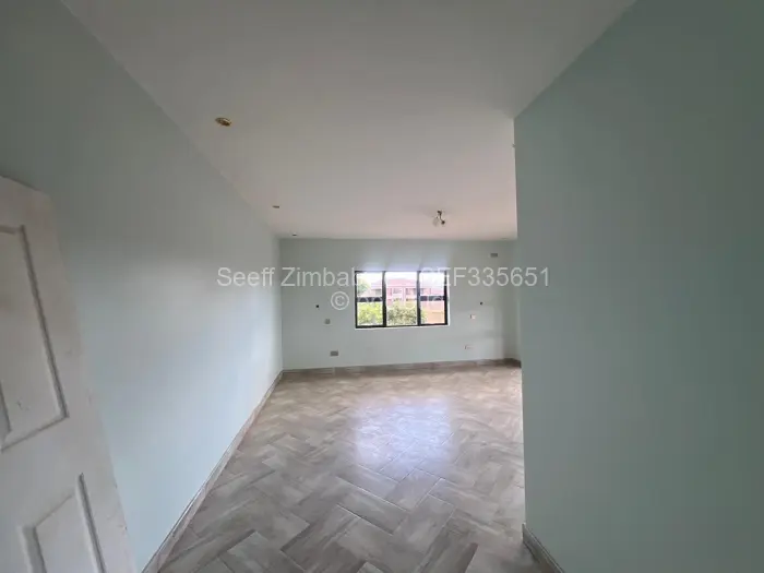 6 Bedroom House to Rent in Goodhope, Harare