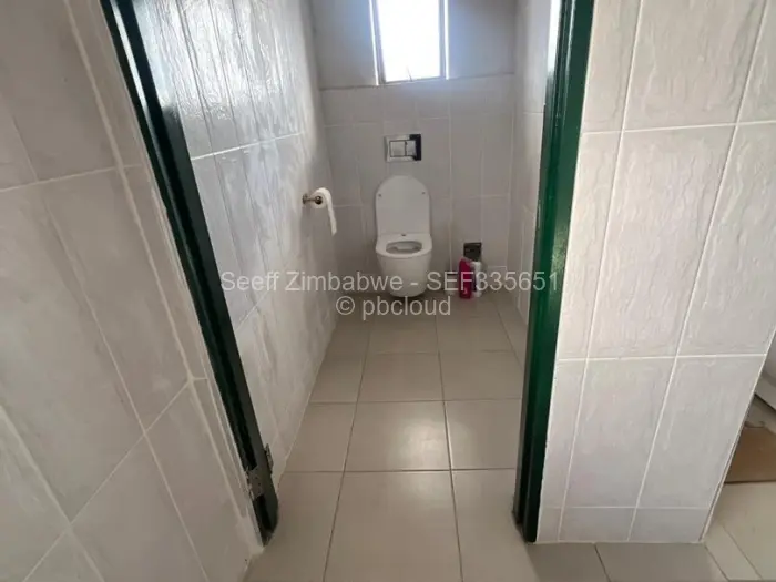6 Bedroom House to Rent in Goodhope, Harare