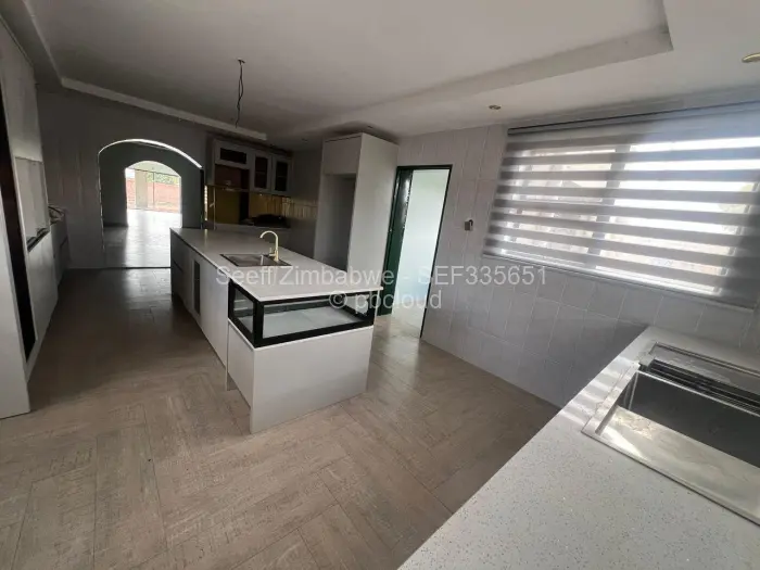 6 Bedroom House to Rent in Goodhope, Harare