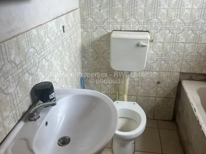 4 Bedroom House for Sale in Damofalls, Damofalls