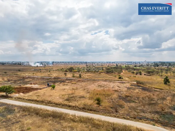 Residential Stand for Sale in Norton, Norton