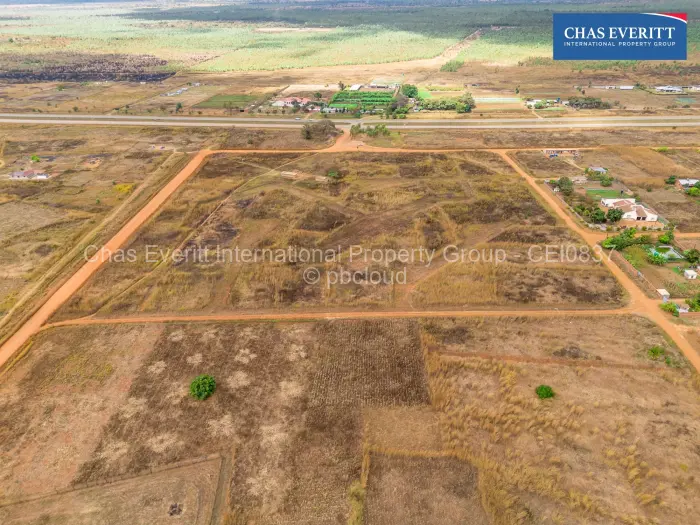 Commercial Stand for Sale in Norton, Norton