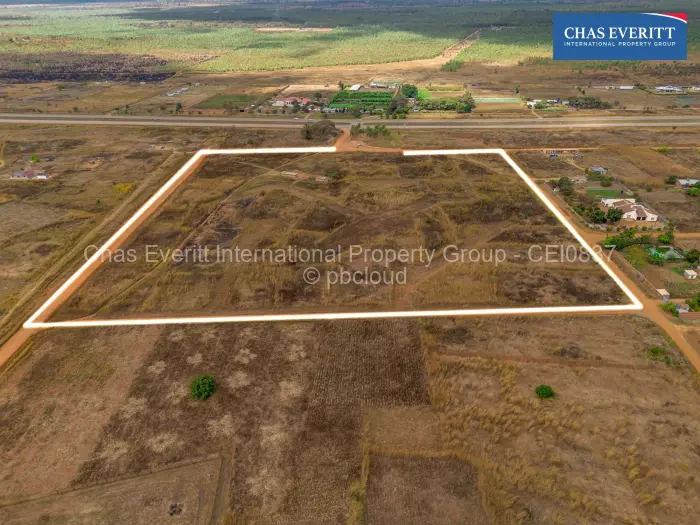 Commercial Stand for Sale in Norton, Norton