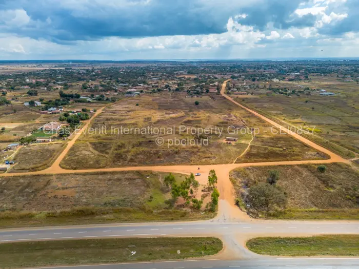 Commercial Stand for Sale in Norton, Norton