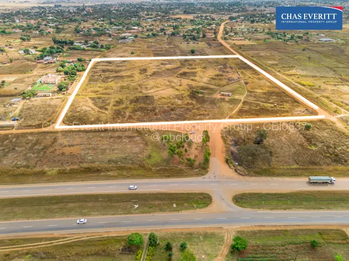 Commercial Stand for Sale in Norton, Norton