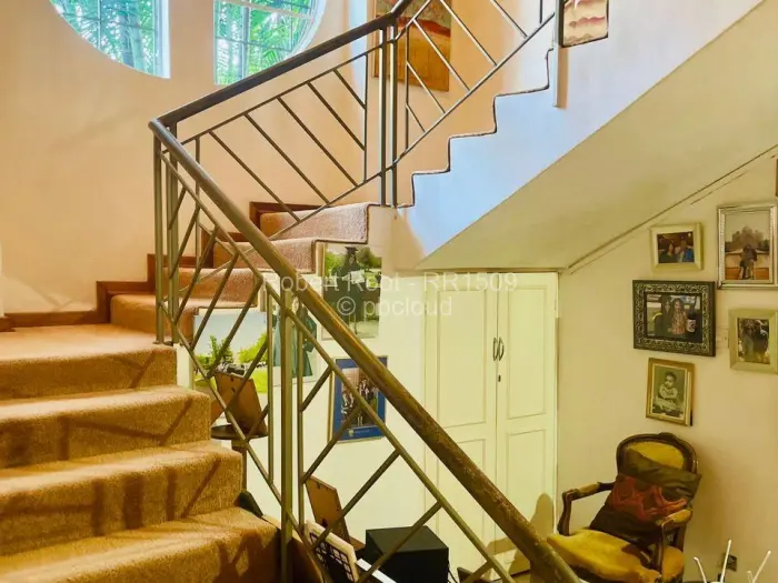 5 Bedroom House to Rent in Gunhill
