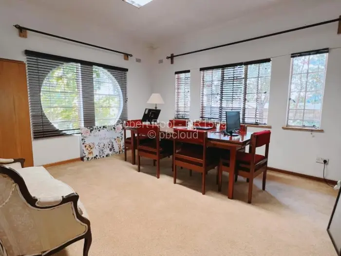 5 Bedroom House to Rent in Gunhill