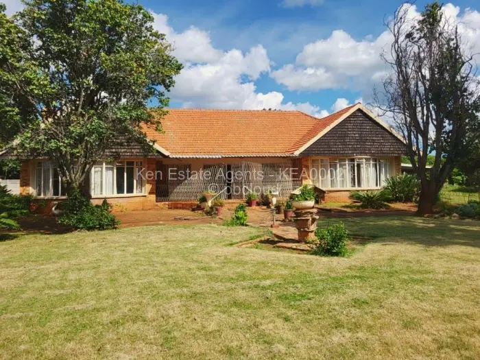 3 Bedroom House for Sale in Newton West, Bulawayo