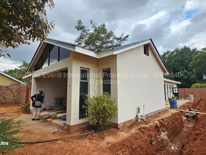Townhouse/Cluster for Sale in Mount Pleasant, Harare