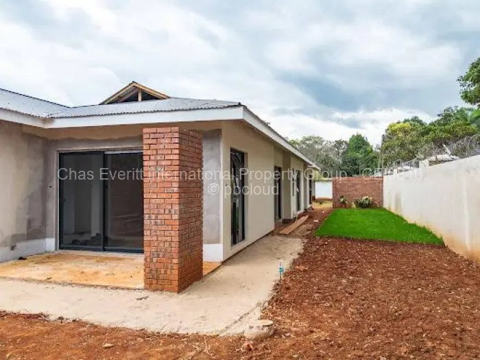 Townhouse/Cluster for Sale in Mount Pleasant, Harare