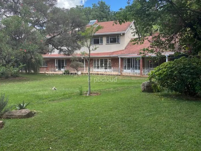 6 Bedroom House to Rent in Highlands, Harare