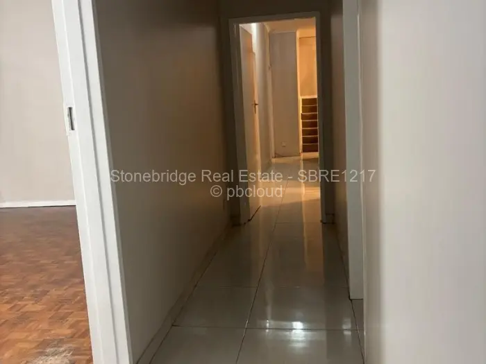 6 Bedroom House to Rent in Highlands, Harare