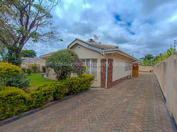 4 Bedroom House for Sale in Zimre Park, Harare