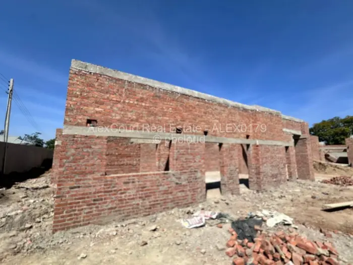 Townhouse/Cluster for Sale in Greencroft, Harare