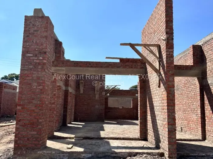 Townhouse/Cluster for Sale in Greencroft, Harare