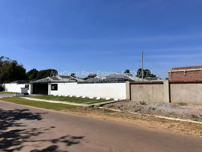Townhouse/Cluster for Sale in Greencroft, Harare