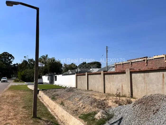 Townhouse/Cluster for Sale in Greencroft, Harare