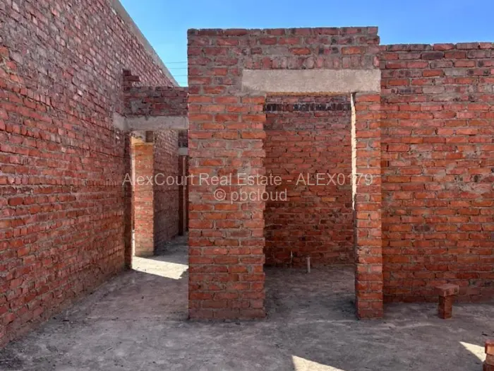 Townhouse/Cluster for Sale in Greencroft, Harare
