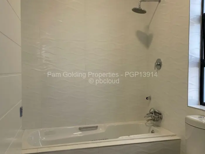 Townhouse/Cluster to Rent in Arlington