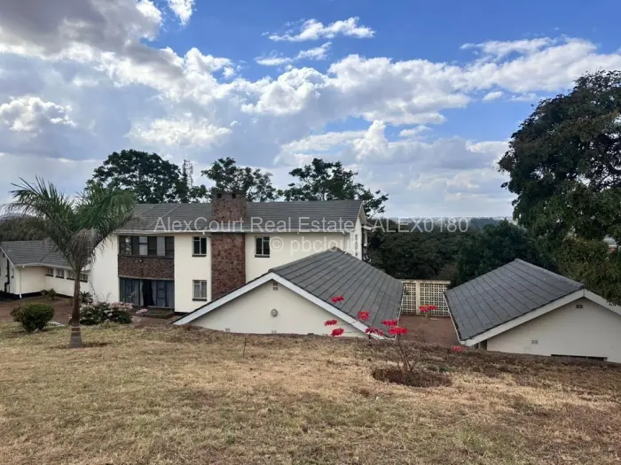 6 Bedroom House for Sale in Cold Comfort, Harare
